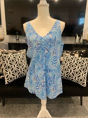 Lilly Pulitzer Blue Printed V-Neck Sleeveless Top. Small. Worn once